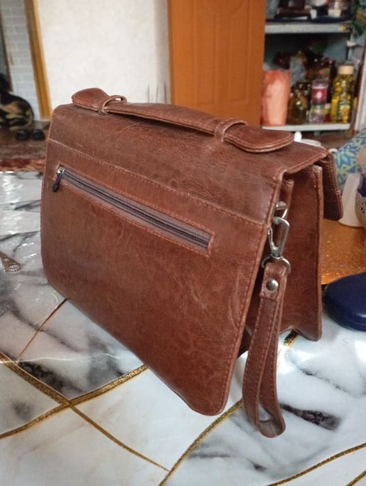 Барсетка в отличном состоянии