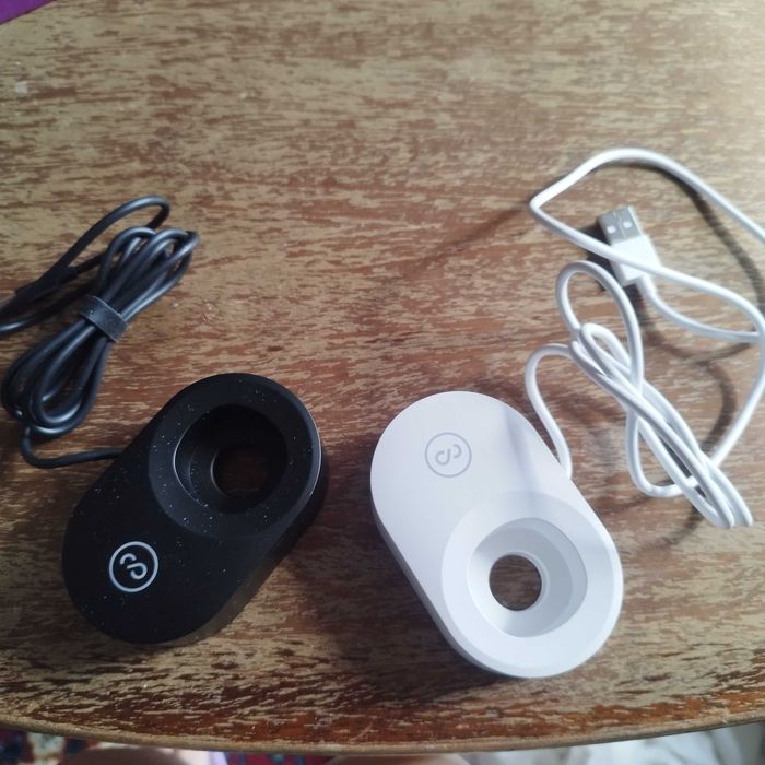 Две зарядни за ултразвукова четка Xiaomi