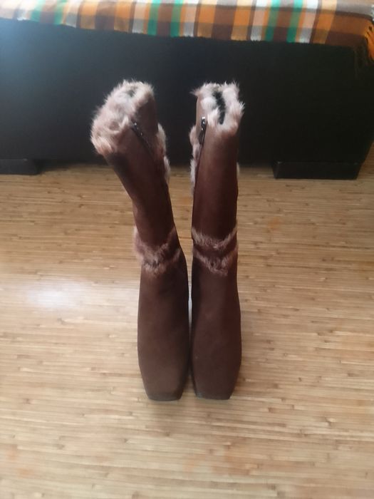 Продам зимние сапоги 35-37