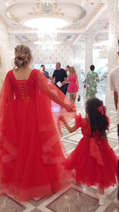 Продам шикарное платье, турецкого производства.