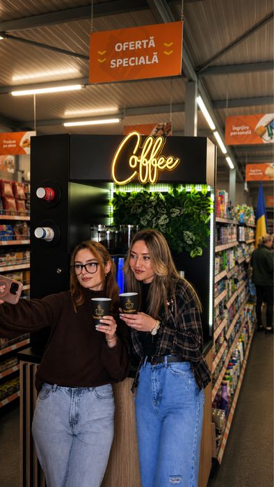 Inchiriem Aparate de cafea