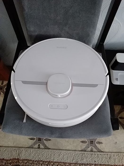 Продам робот пылесос Xiomi Dreame Robot Vacuum D9