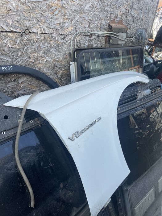 Десен калник w219 cls