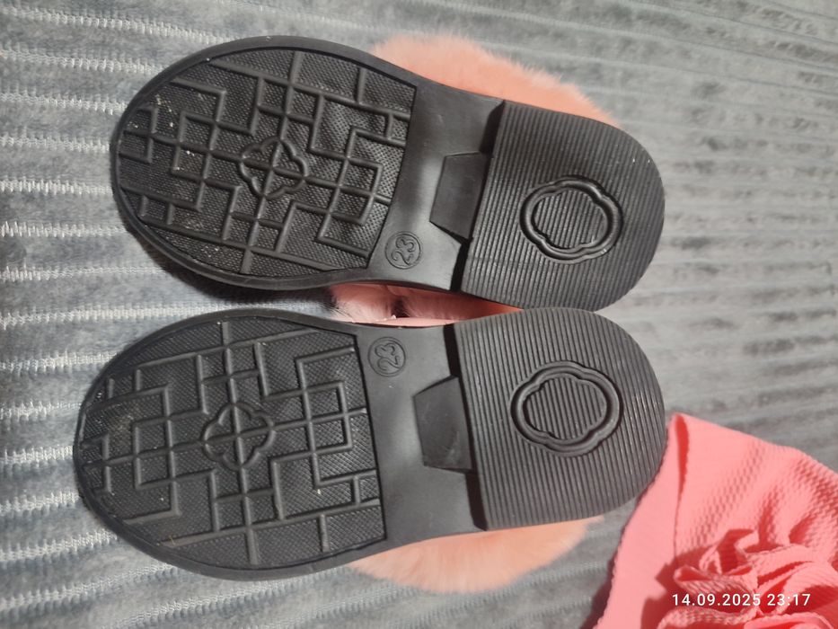 Детская обувь 23р