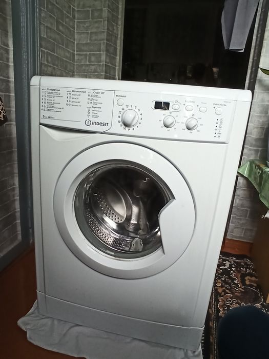 Стиральная машина Indesit