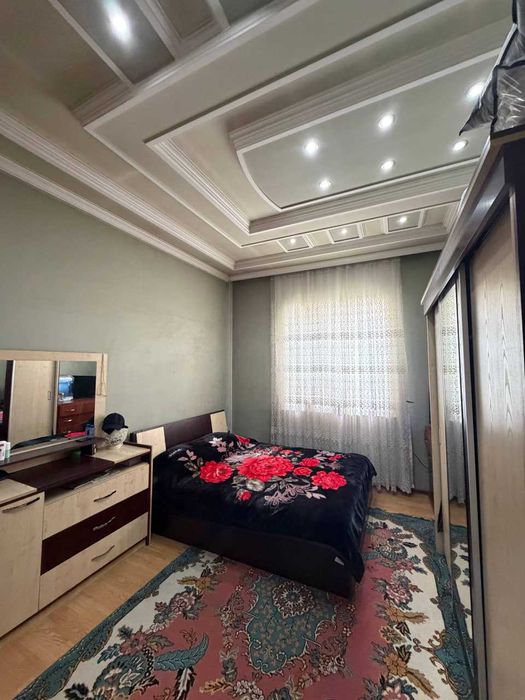 Уч кахрамон Шредр боги йонида 4,3 сотик 6 хона Ховли Срочно сотилади