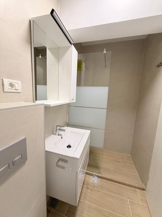 Garsoniera metrou Berceni