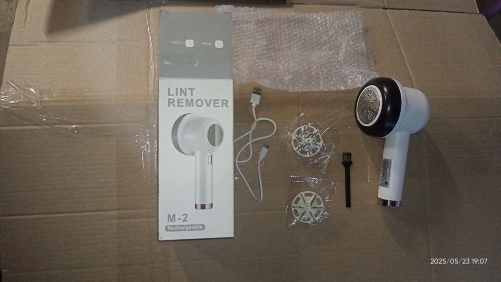 Машинка для удаления катышков