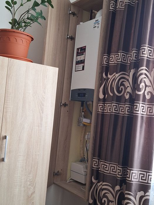 Vând garsonieră in spate la Mall Galați