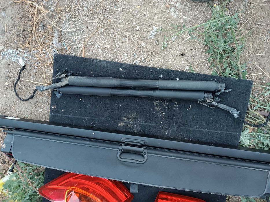 Амортисьор заден капак – багажник ляв и десен за BMW 3 серия F31