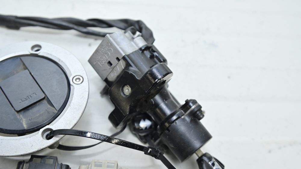 Suzuki GSXR 750 2011 - 2017 L1 - L7 Set Contact Chei Calculator ECU