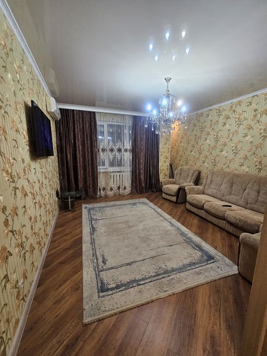 Срочно  продам диван