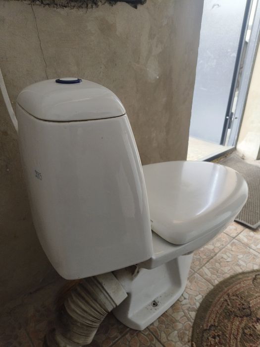 Унитаз санузел белый