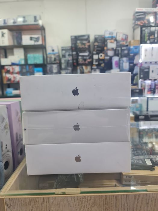 MacBookAir M1 yengi USA KB