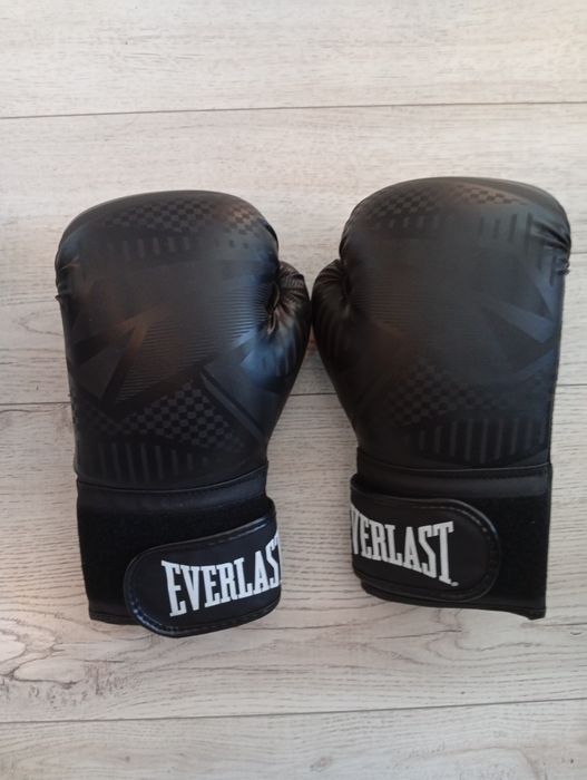 Боксови ръкавици за тренивровка Everlast