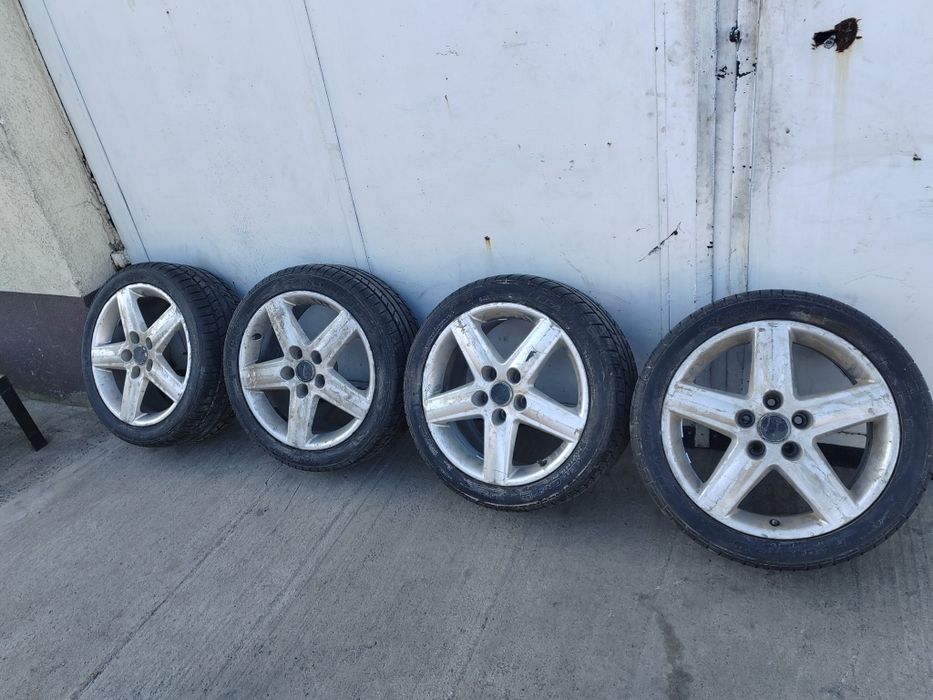 Vând roți complete r17 5x112