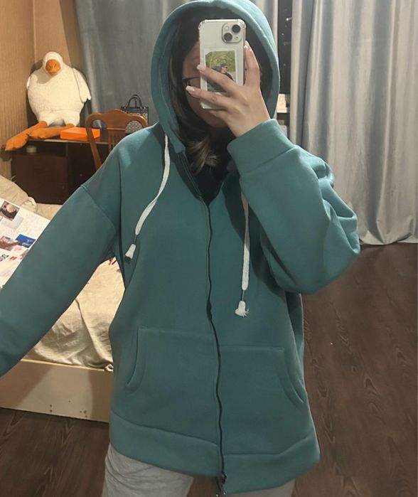 Платья, кофта и худи