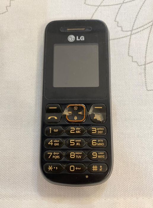 Продам телефон LG-A100