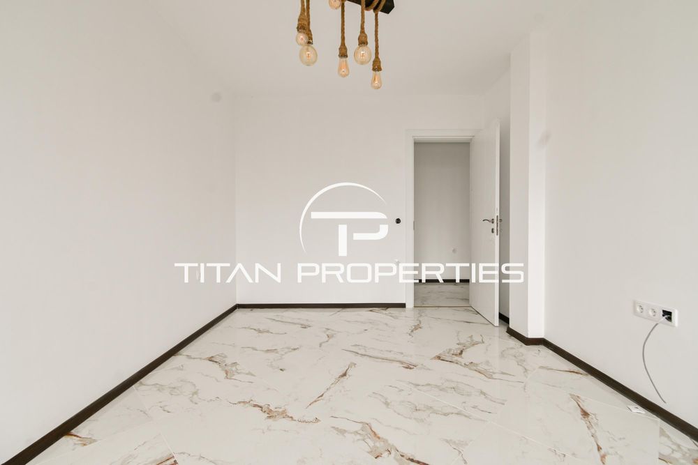 Тристаен за продажба в м-т Гърдова глава