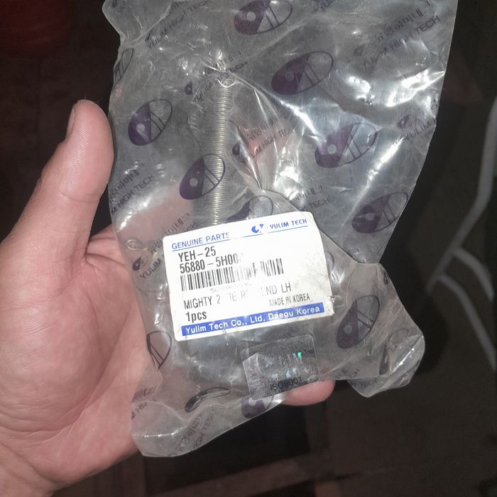 Продам рулевой наконечник на хундай HD65