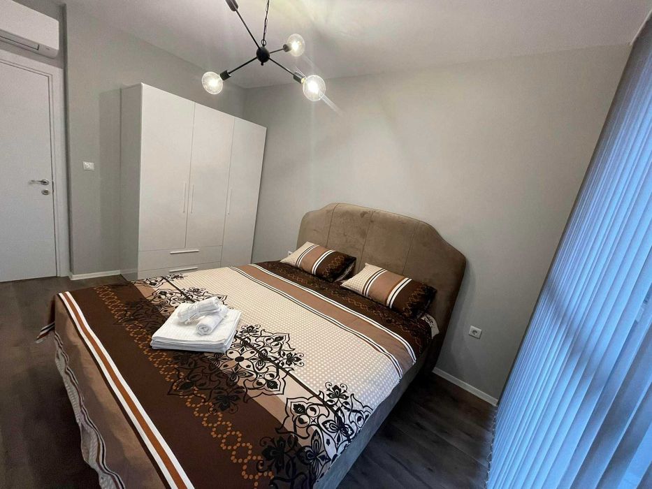 Продава се Двустаен апартамент в Варна, Изгрев - 63 кв.м за 2950 €/кв.м - Снимка #7