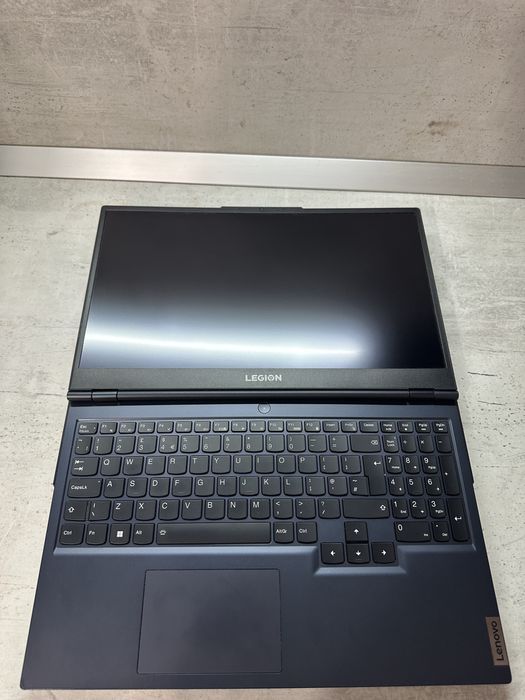 Legion 5 15ACH6H R7 3070  Ryzen 7 5800H 32GB RAM