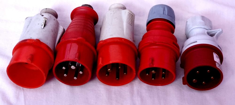 Lot de 5 stechere trifazice 3P+N+E 16A