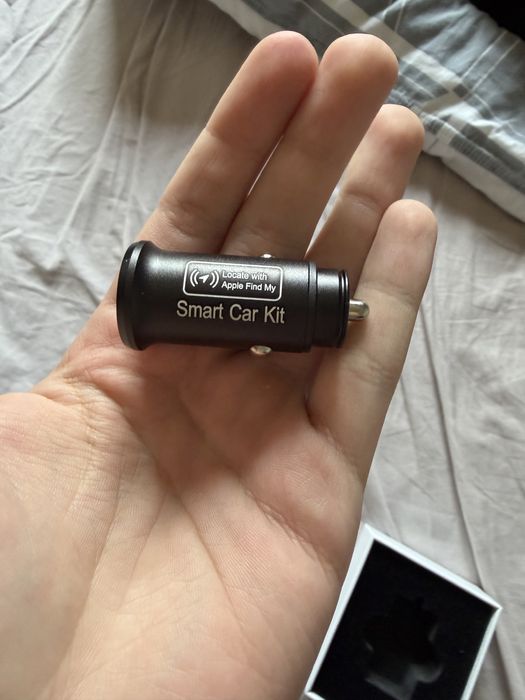 Incarcator usb cu apple findmy