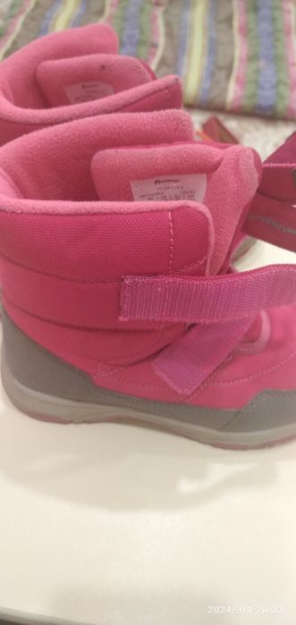 Продам детскую обувь