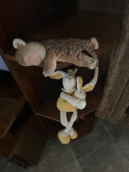 Продавам колямо зайче и мече по 20€