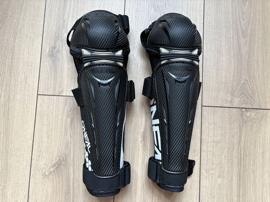 O'NEAL Trail FR Carbon Look protecții de genunchi și tibie