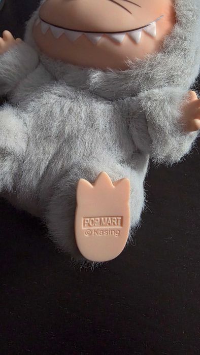 POPMART Labubu Original