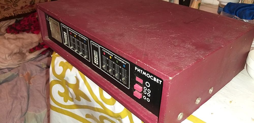 Свето музыкальный приставка