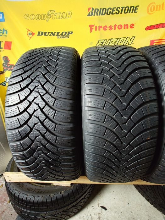 215/55R17 Falken 6,9-6,2mm anvelope in stare foarte buna