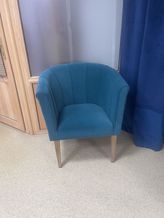 Кресло мягкое в идеальном состоянии