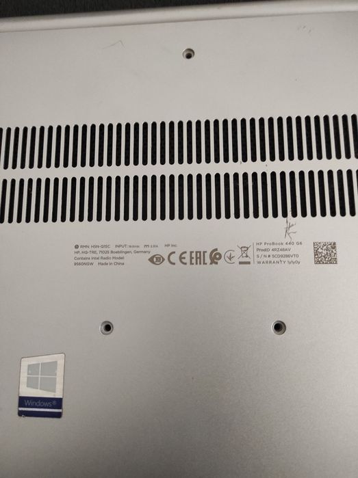 Vând laptop HP cu procesor i3 defect