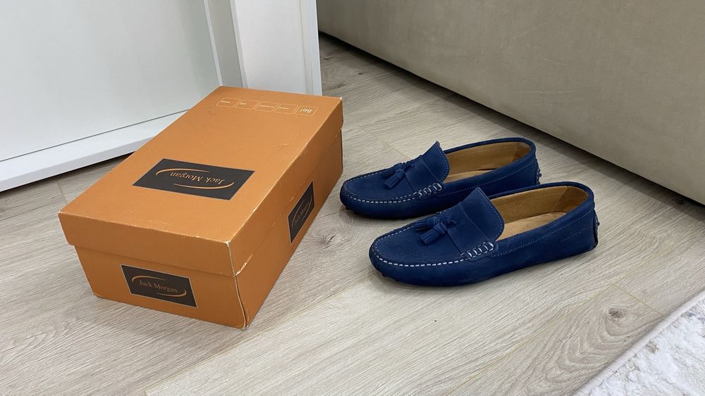 Продается обувь 39 размер