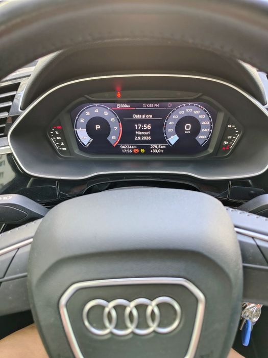 Vând Audi Q3 hibrid