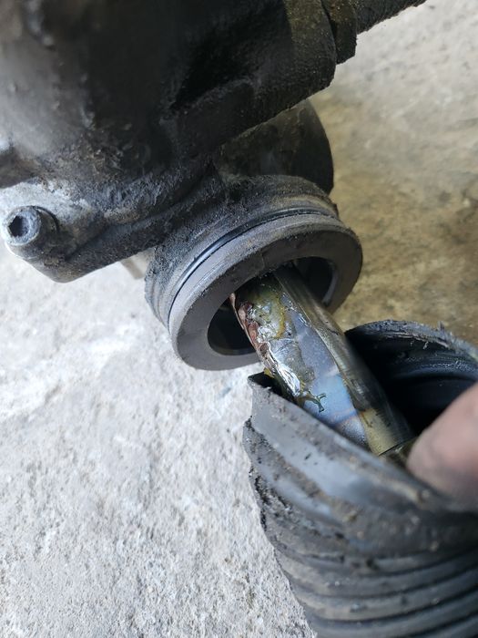 Рейка За тоарег 5.0тди 2004г