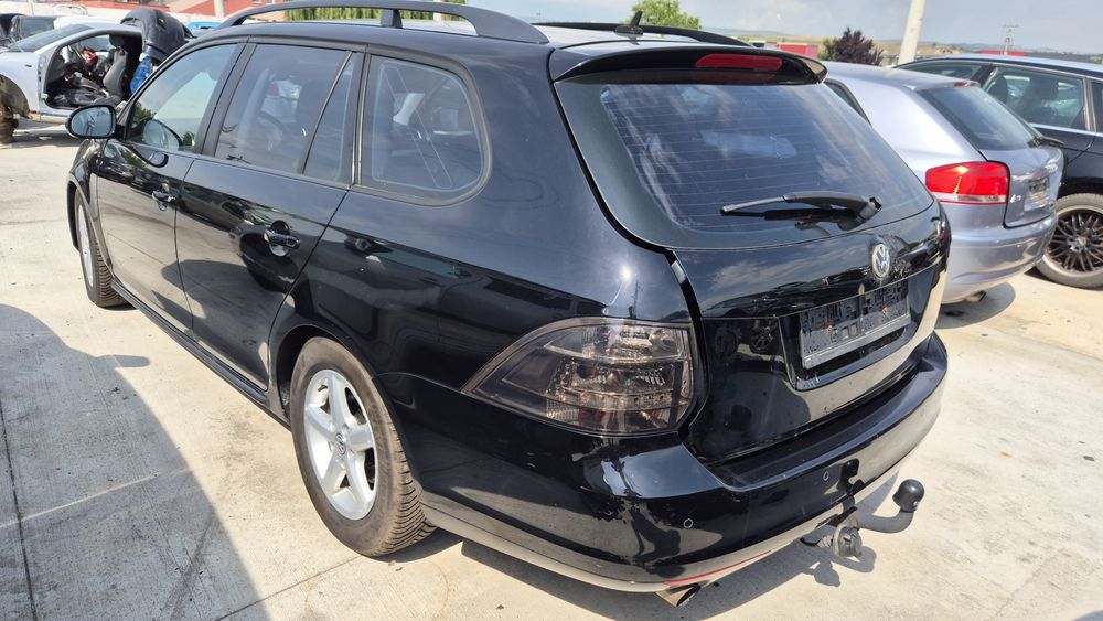 Dezmembram Volkswagen Golf 6 Combi 2011 1.6tdi CAY Euro 5