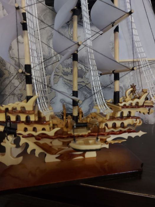 Сувенирный подарок корабль,парусник