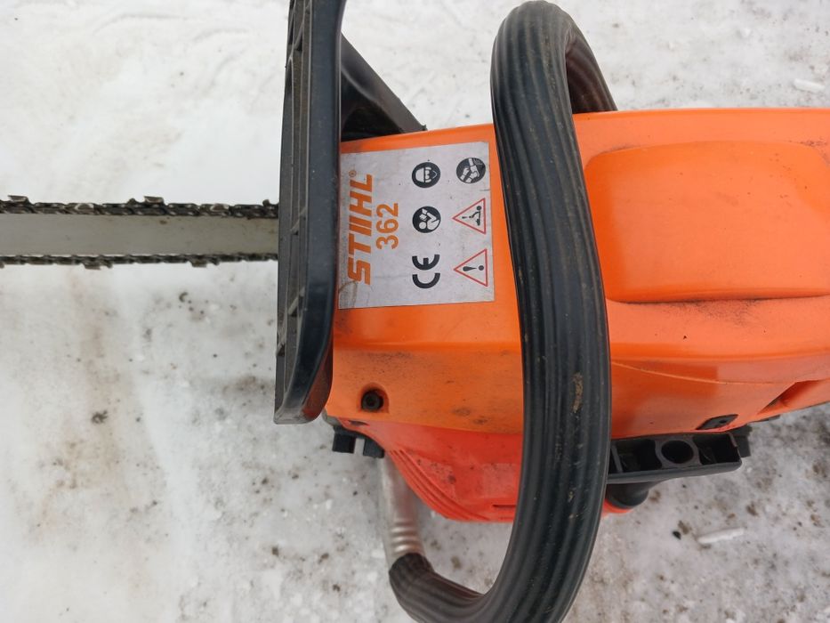 Продам  бензопилу