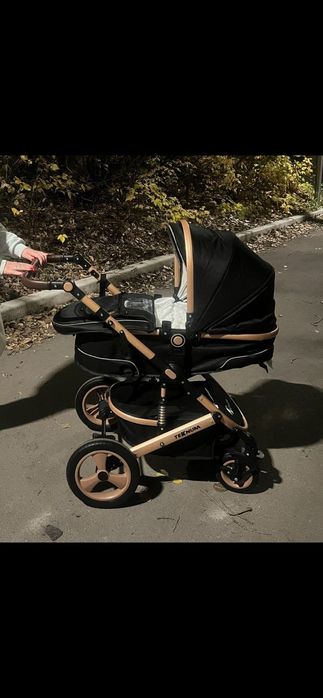 Продаю. Коляска Teknum.