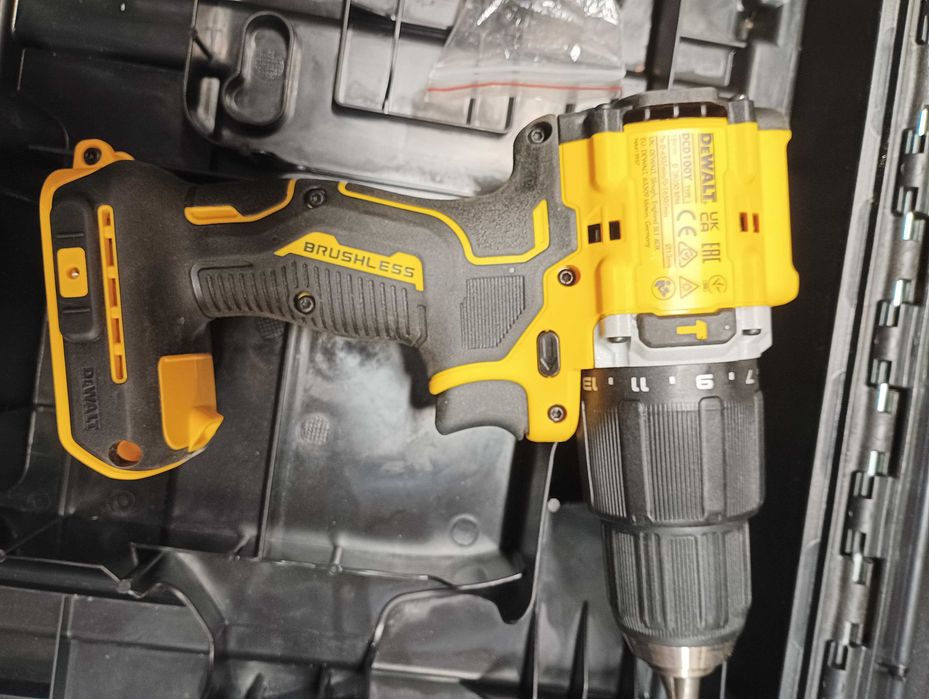 Винтоверт DeWalt dcd 100.