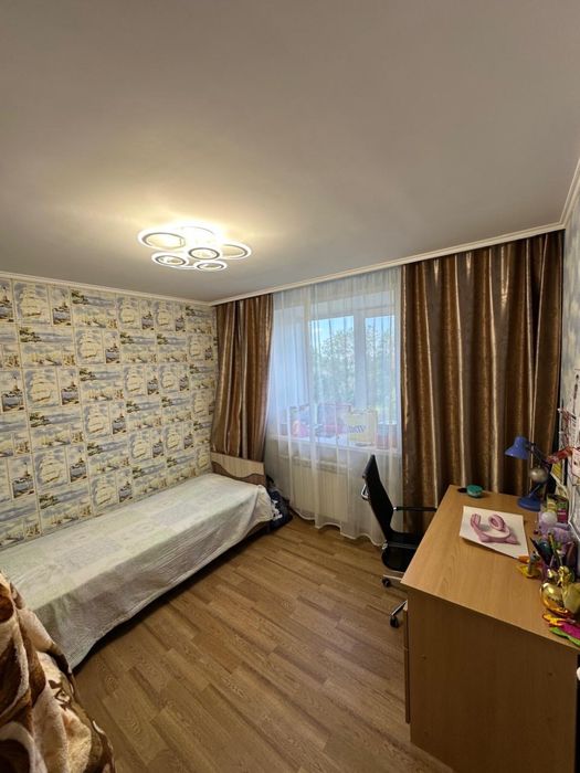 Продам 3х комн район Зигзаг