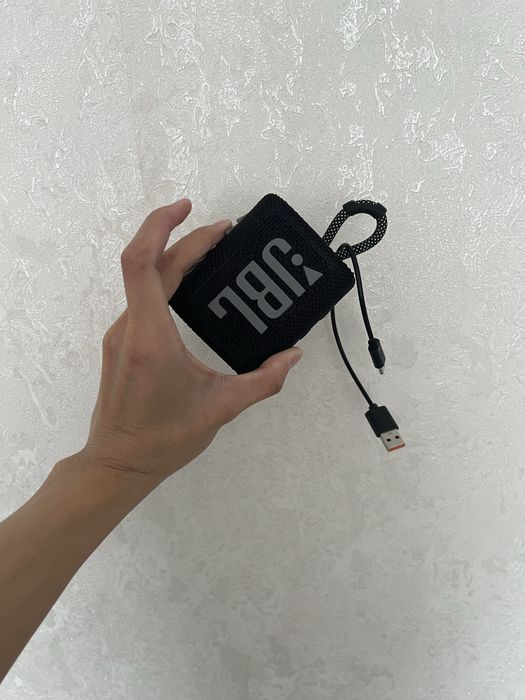 Продам колонку музыкальную мини