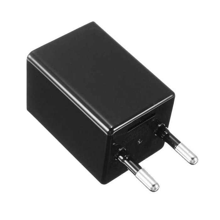 WiFi скрита камера в зарядно