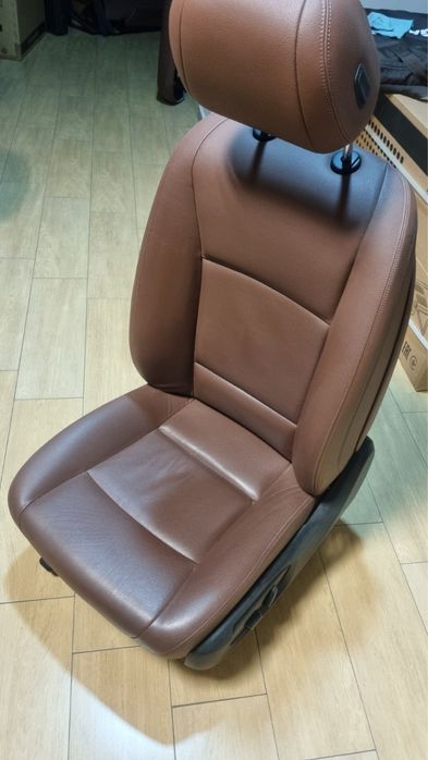 Кожен салон bmw f11