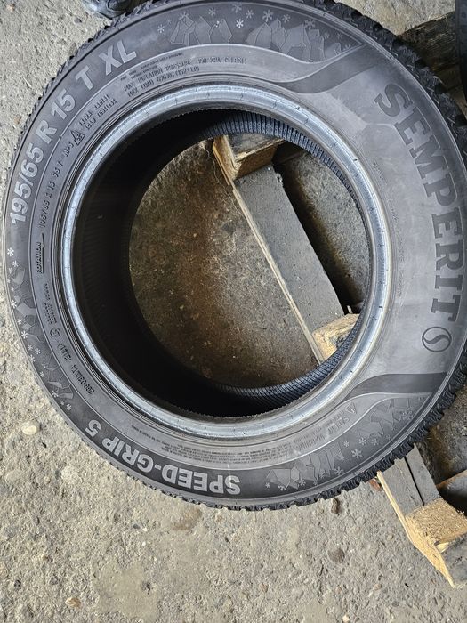 2 anvelope iarna 195 65 15 Semperit 2021