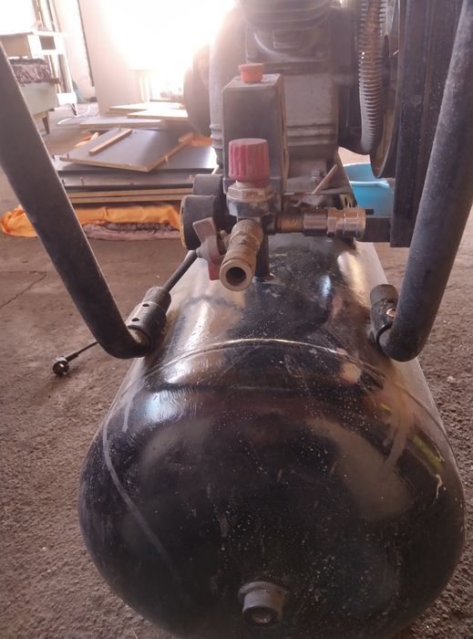 Компрессор воздушный 100л